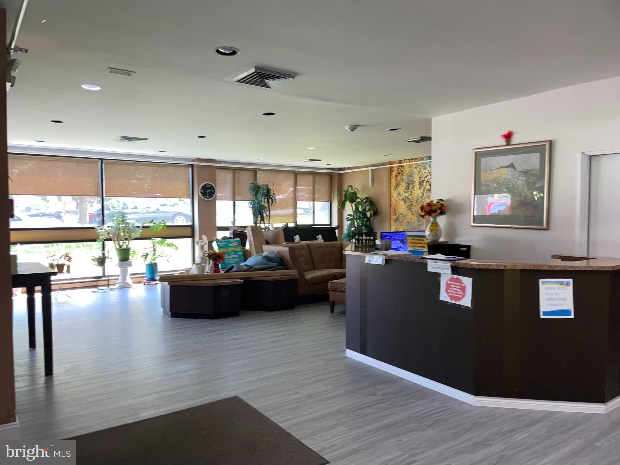 SOMERTON - Residential