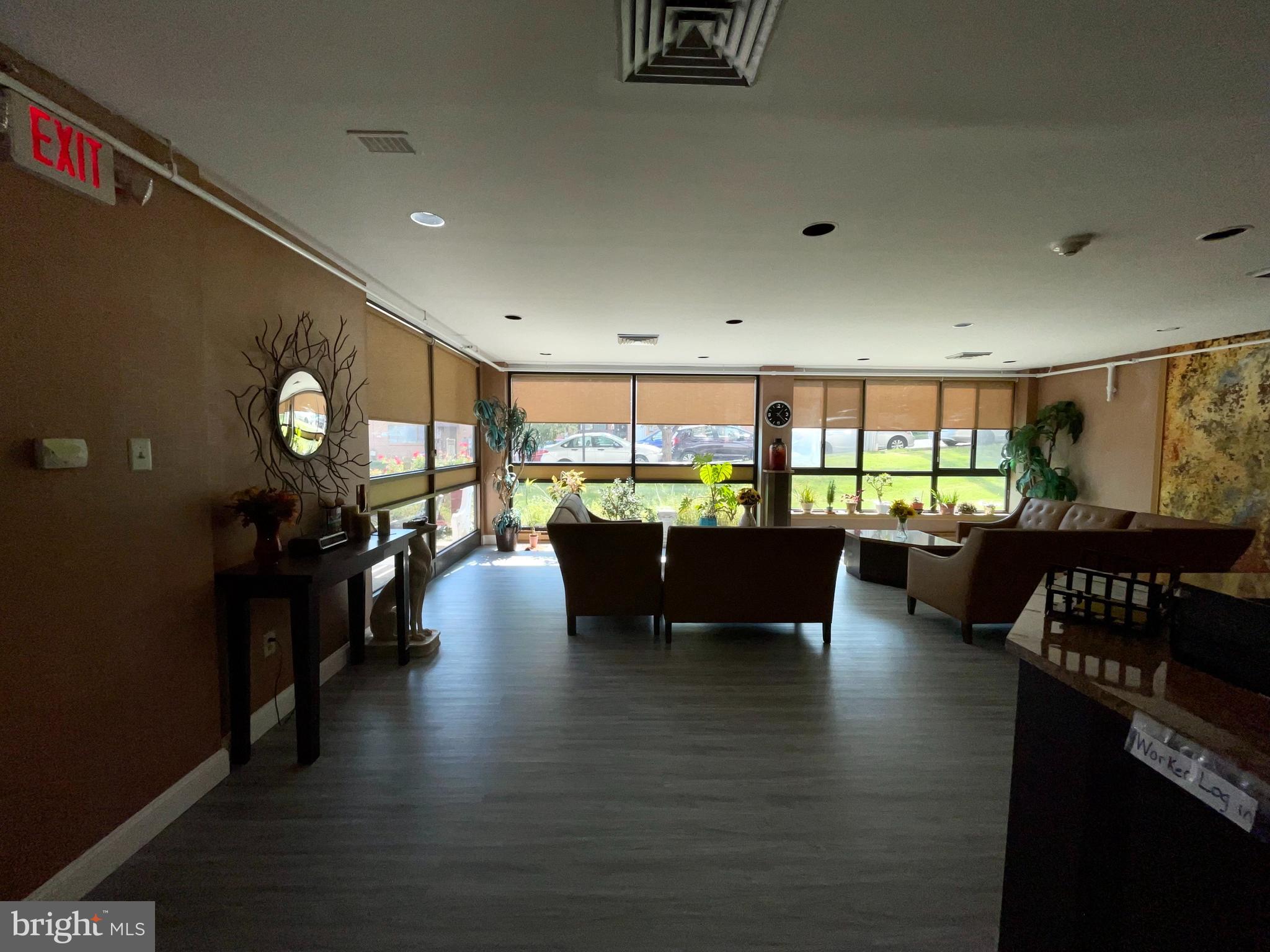 SOMERTON - Residential