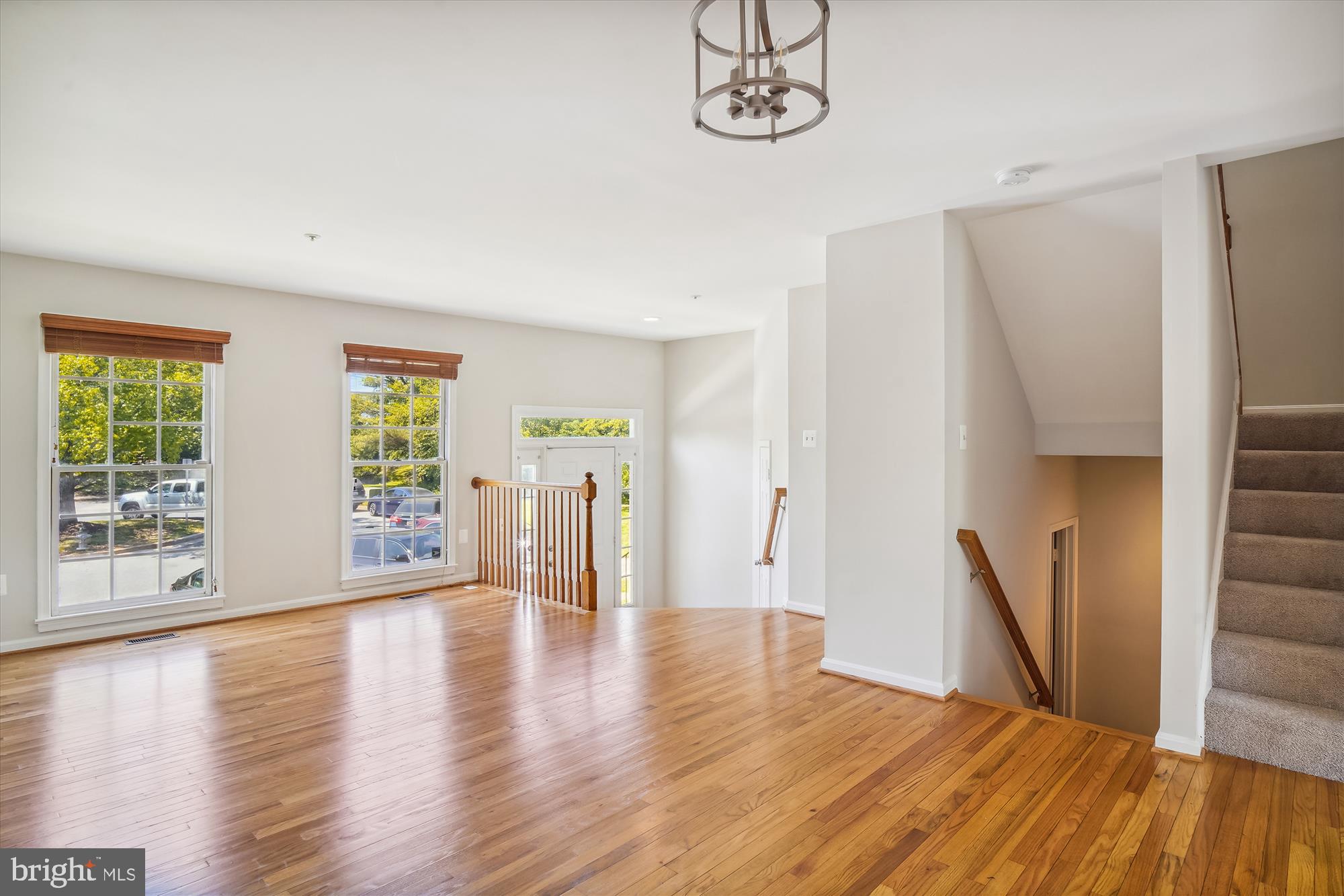 FLOWER HILL - Residential