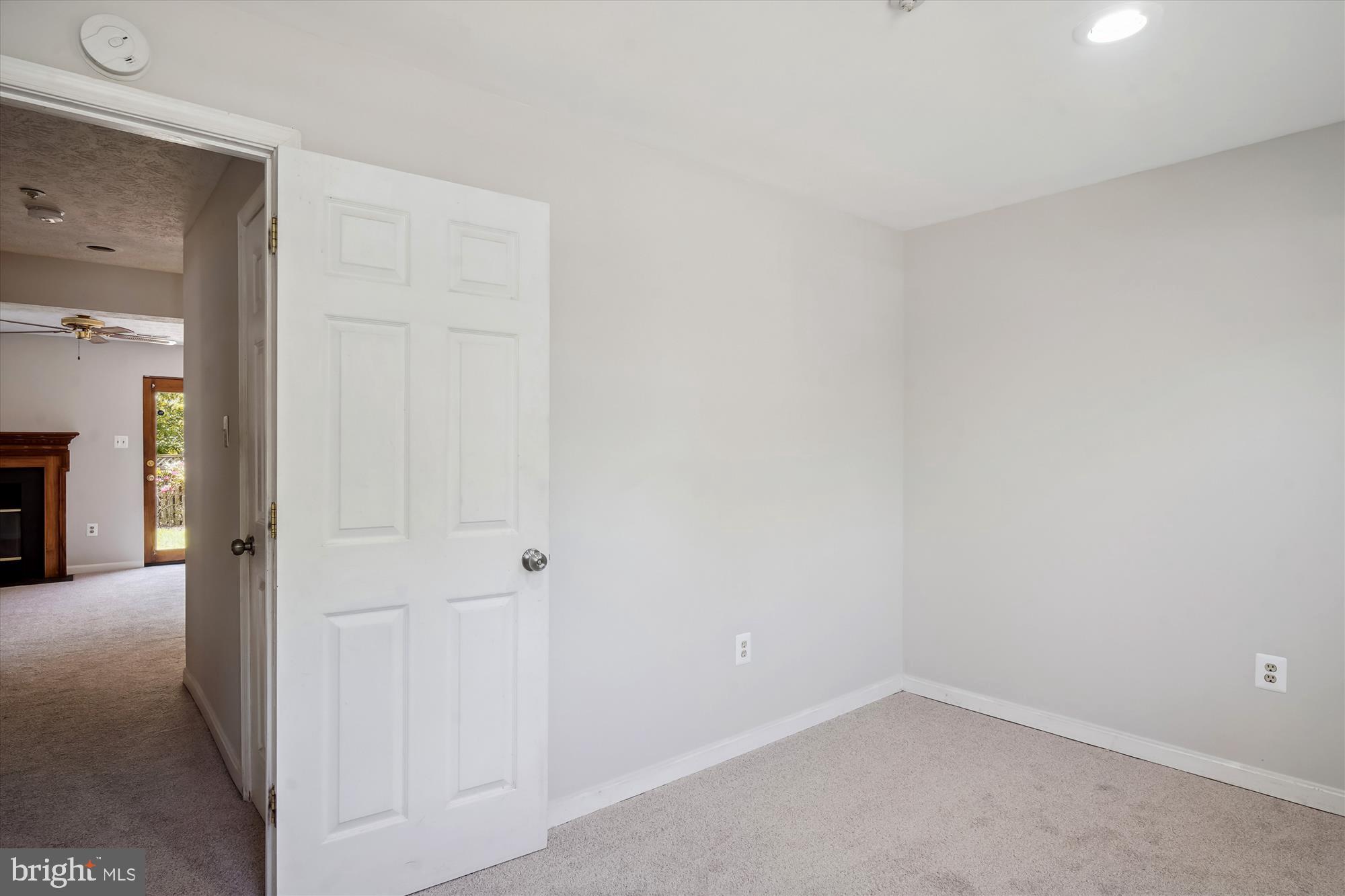 FLOWER HILL - Residential