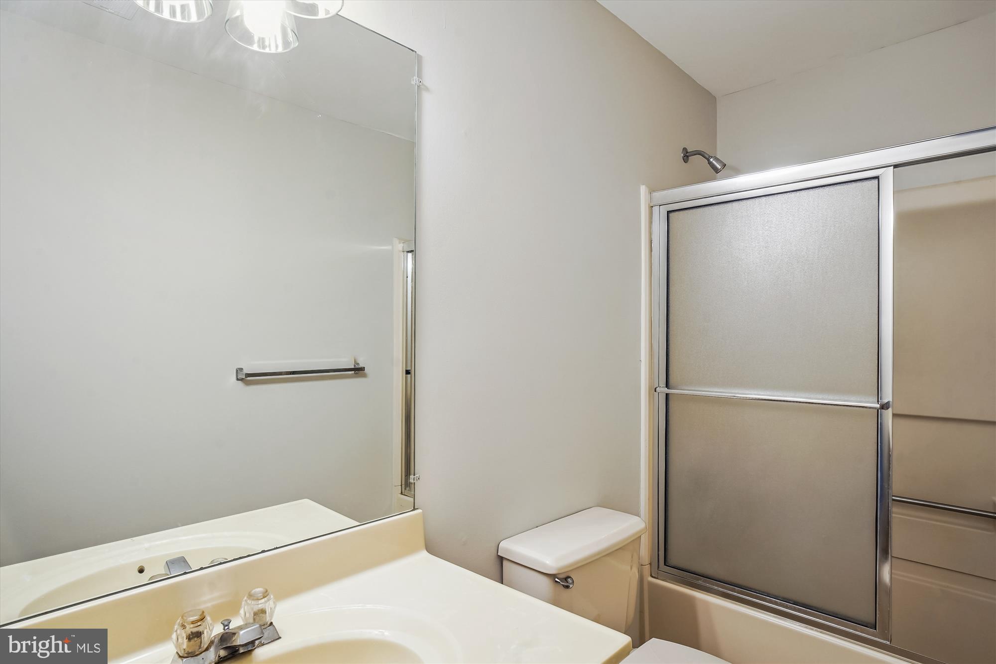 FLOWER HILL - Residential