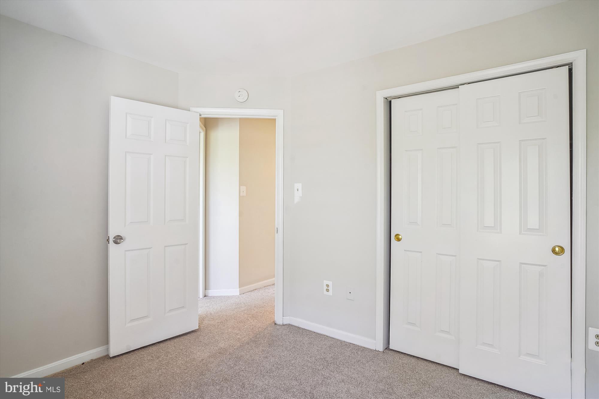 FLOWER HILL - Residential