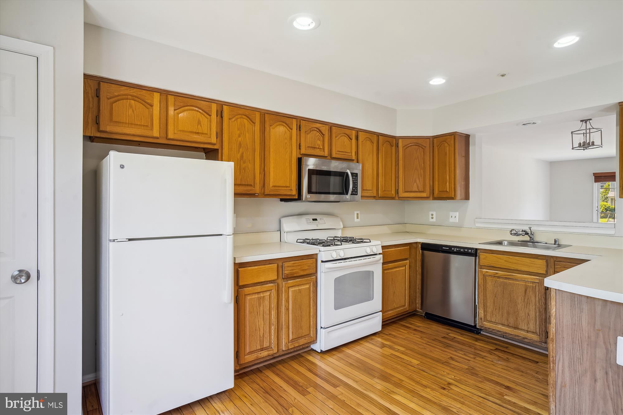 FLOWER HILL - Residential