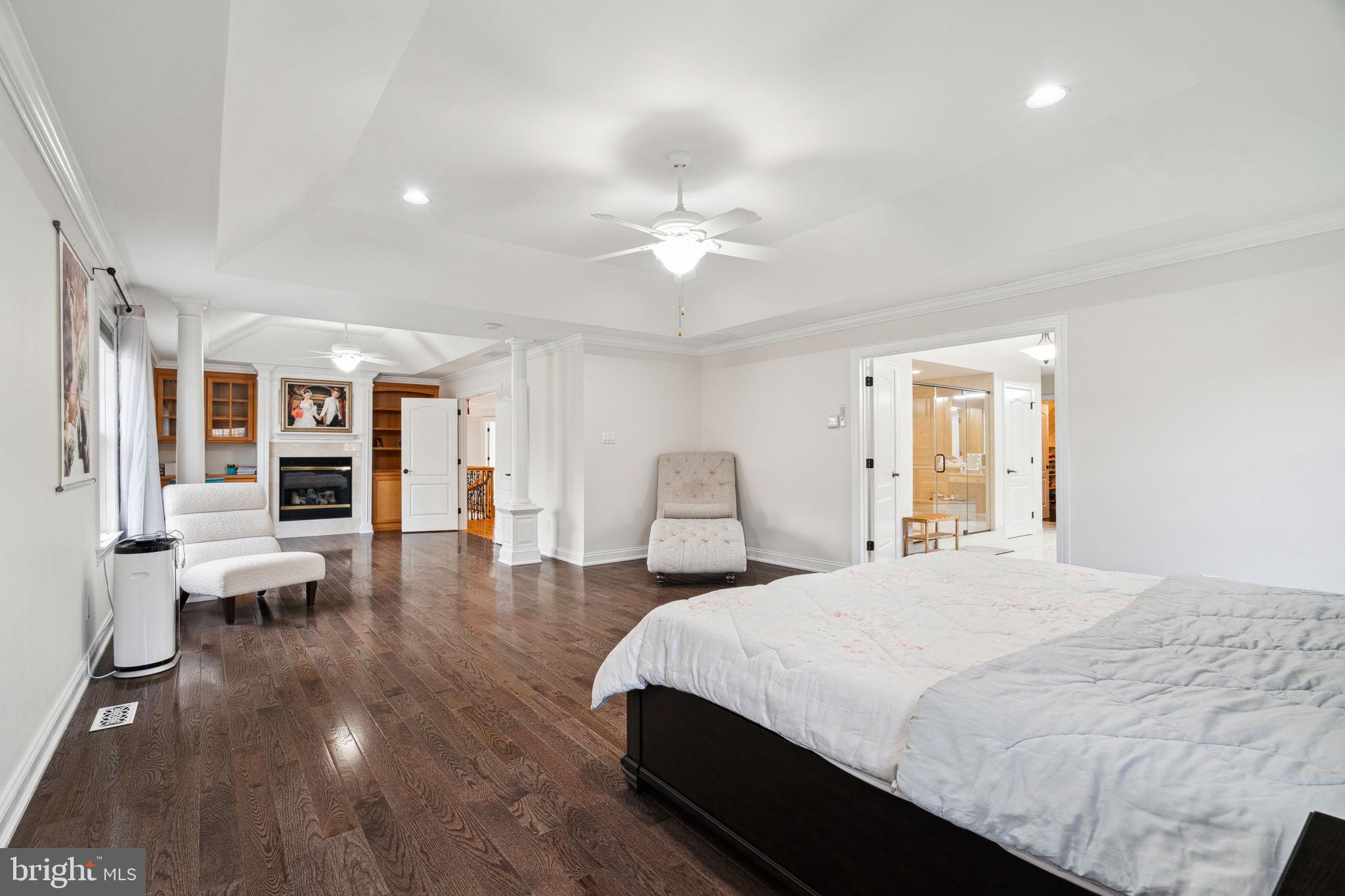 MEADOWBROOK - Residential