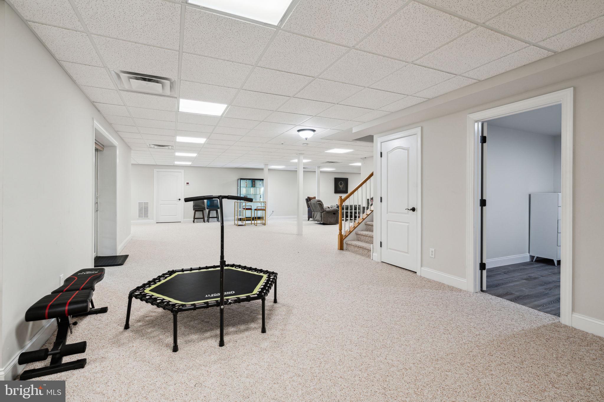 MEADOWBROOK - Residential