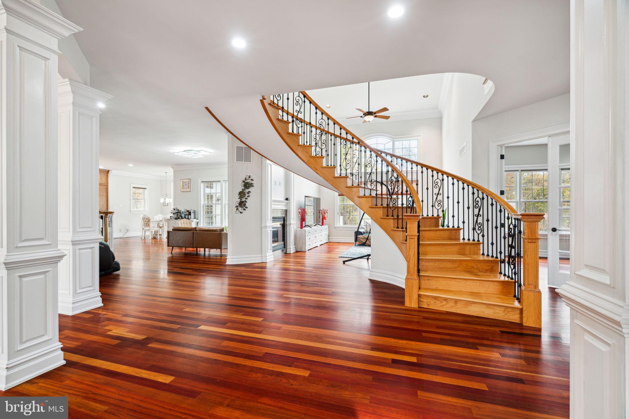 MEADOWBROOK - Residential