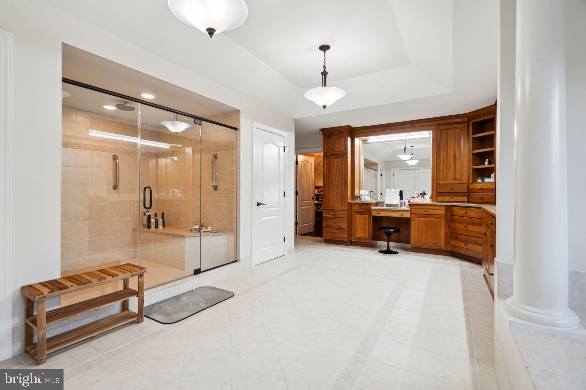 MEADOWBROOK - Residential