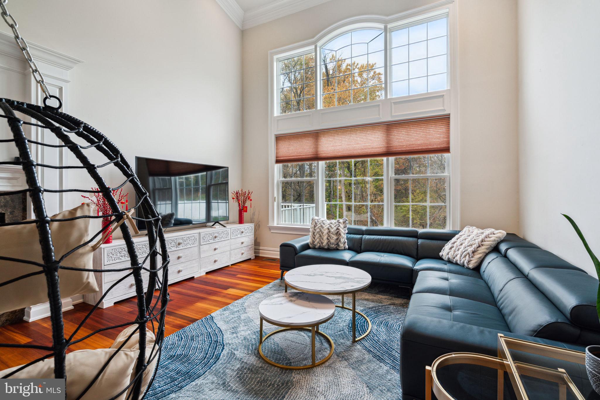 MEADOWBROOK - Residential