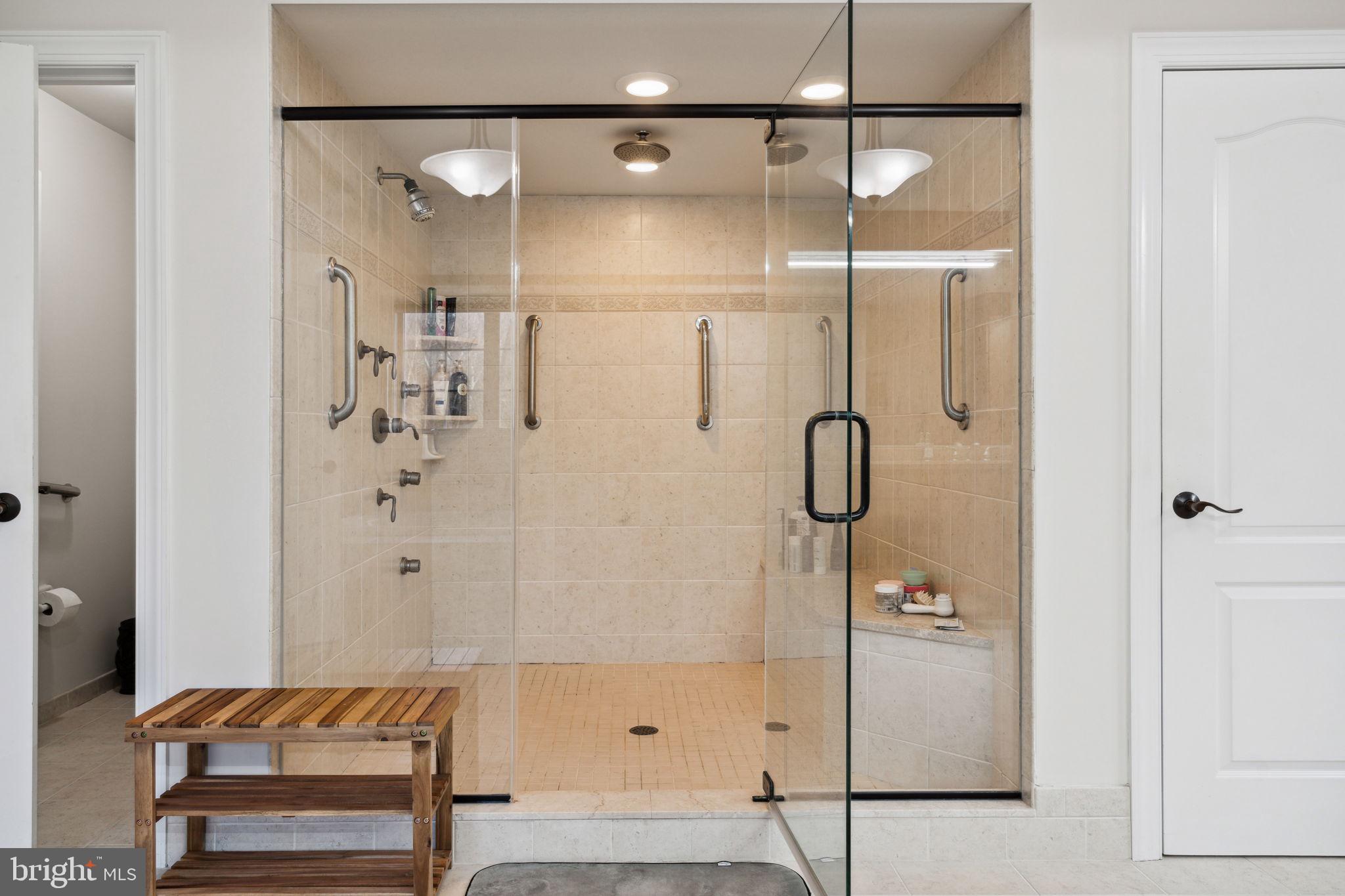 MEADOWBROOK - Residential