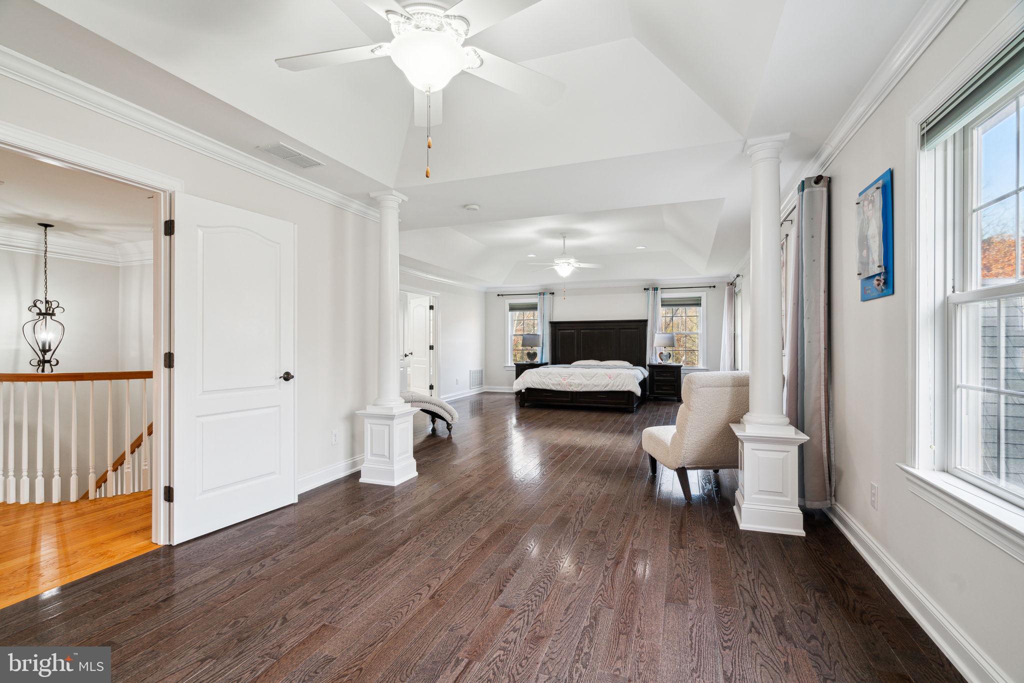 MEADOWBROOK - Residential