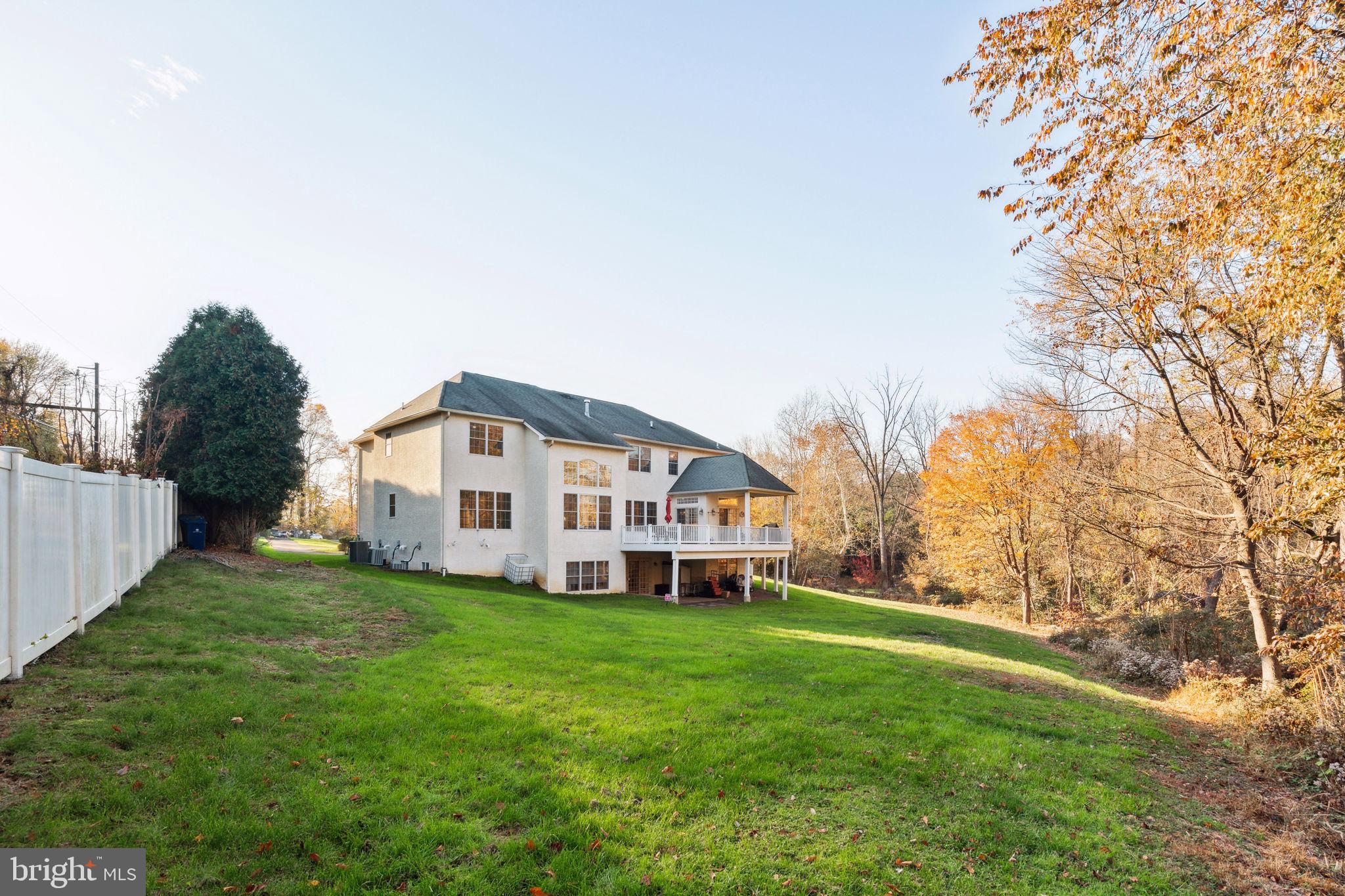 MEADOWBROOK - Residential