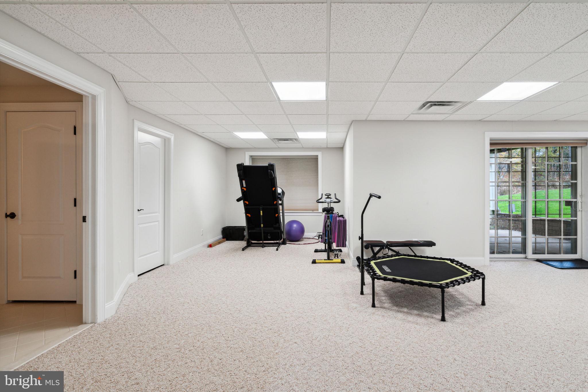 MEADOWBROOK - Residential