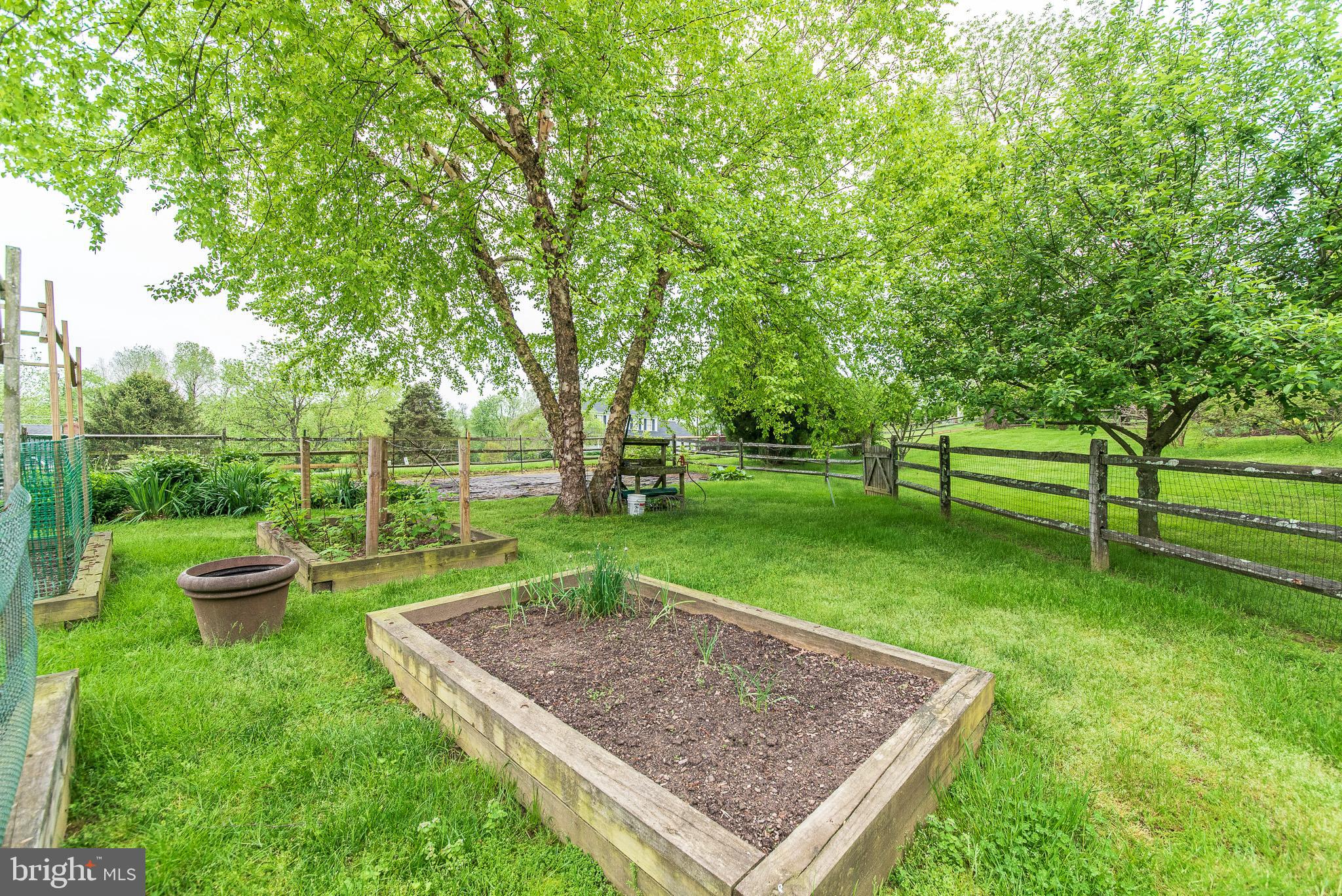 MIDDLETOWN RIDGE - Residential