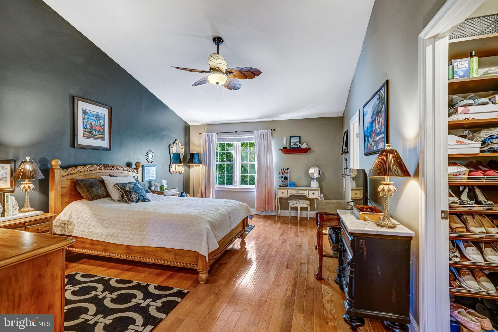 HUNTER VILLAGE - Residential