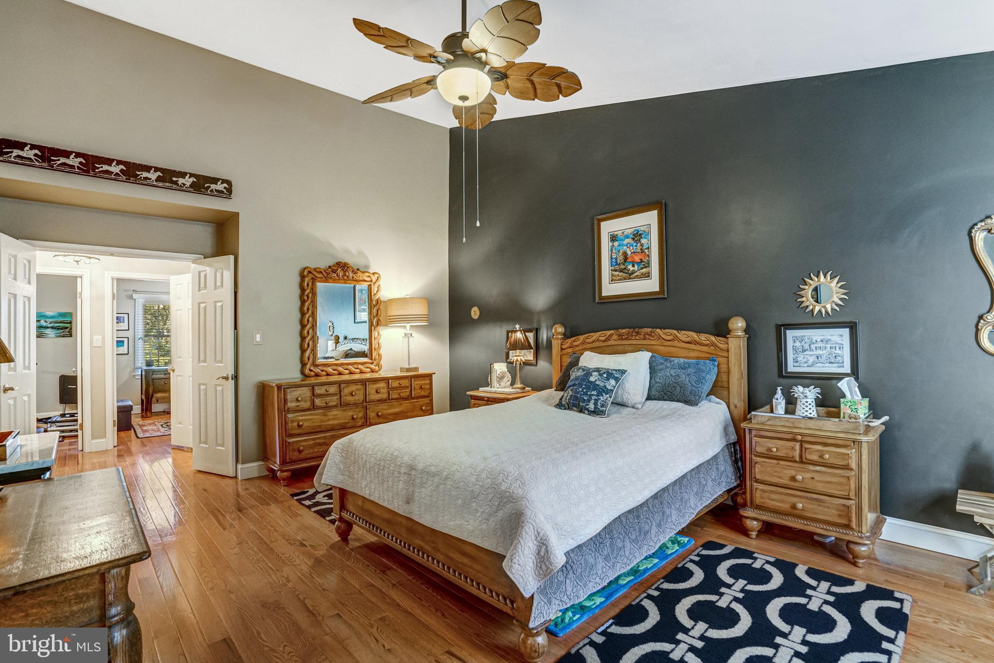 HUNTER VILLAGE - Residential