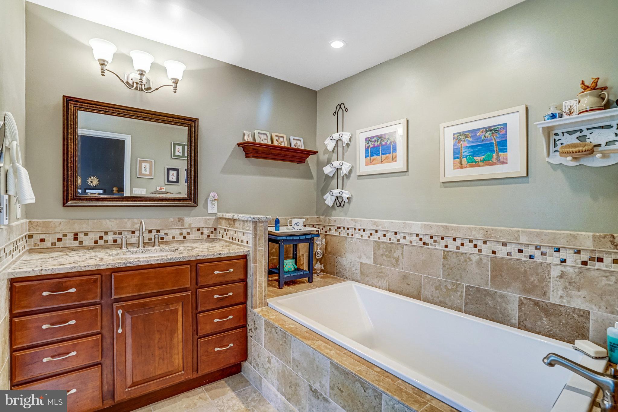 HUNTER VILLAGE - Residential