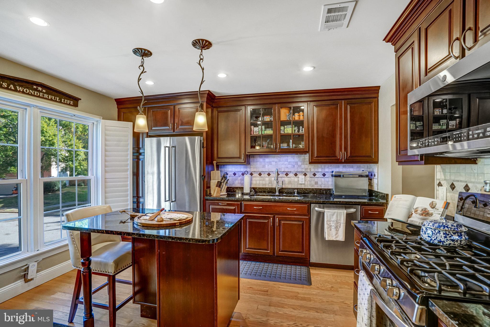 HUNTER VILLAGE - Residential