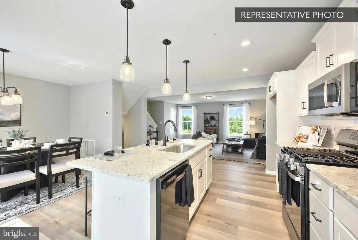 ELIZABETH VILLAGE - Residential