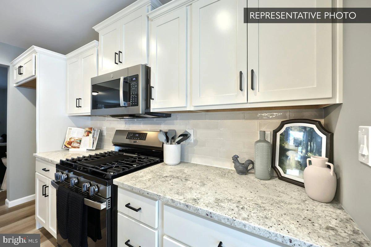 ELIZABETH VILLAGE - Residential