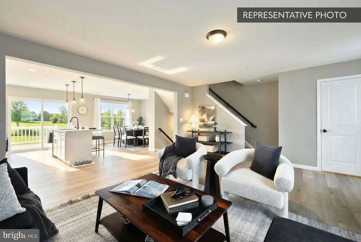 ELIZABETH VILLAGE - Residential