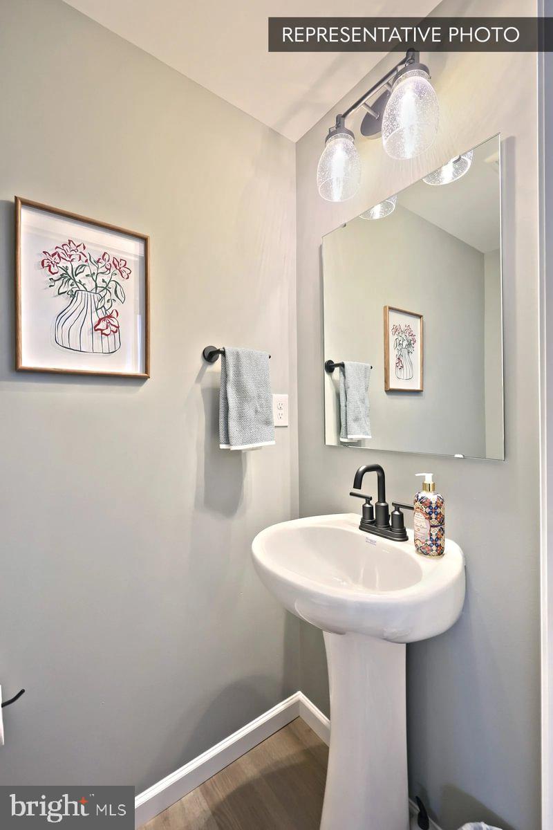 ELIZABETH VILLAGE - Residential