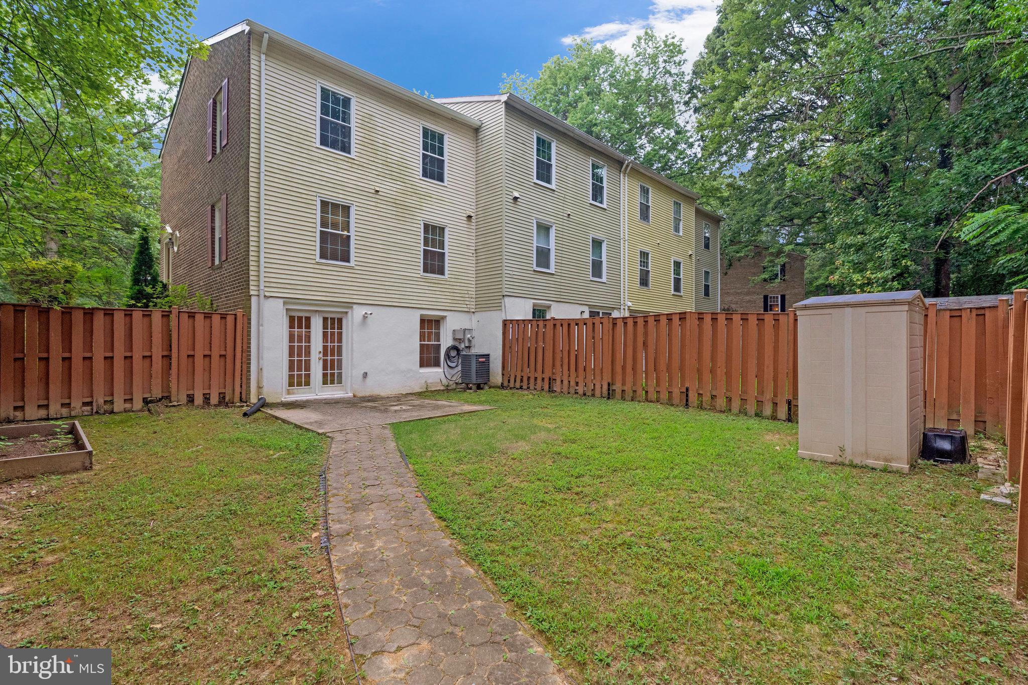 SHANNON STATION - Residential Lease