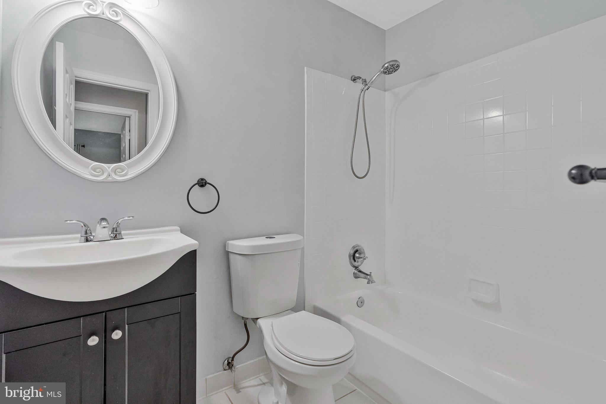 SHANNON STATION - Residential Lease