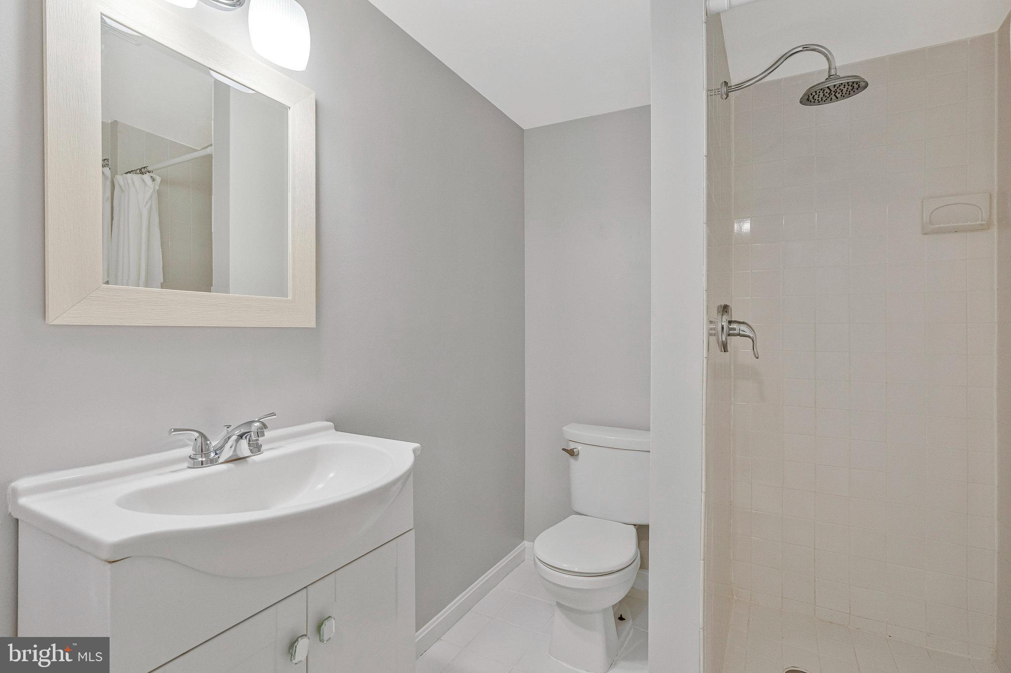 SHANNON STATION - Residential Lease