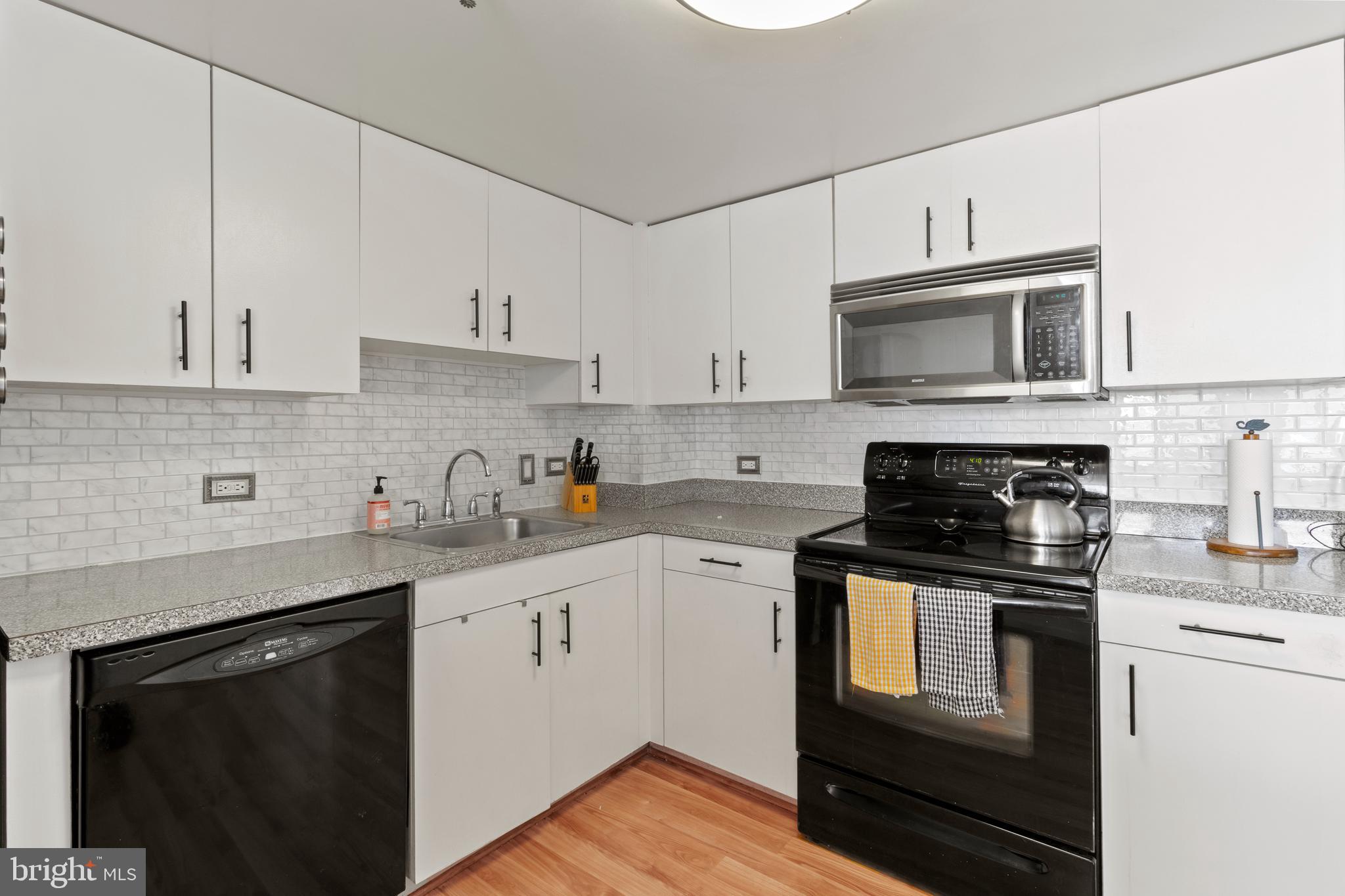 PHILADELPHIA - Residential Lease