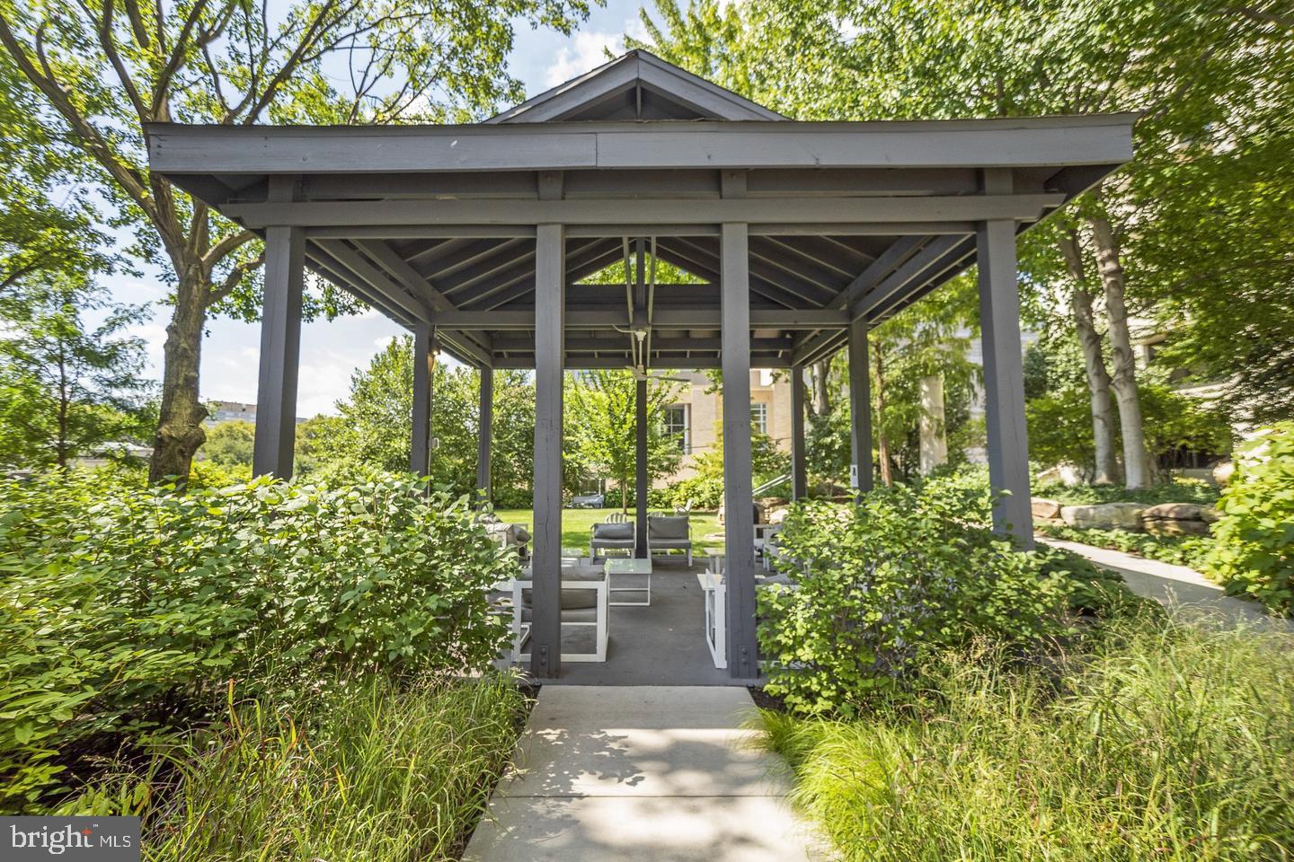 PHILADELPHIA - Residential Lease