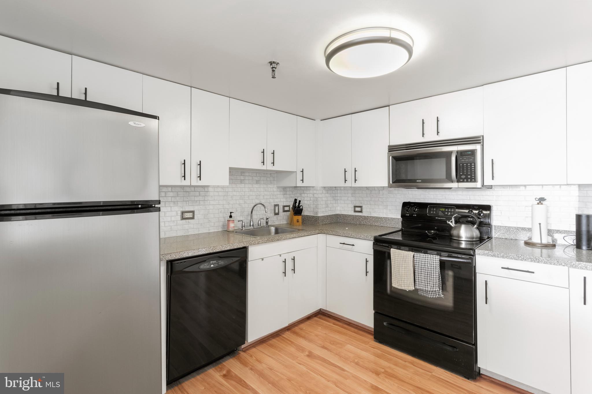 PHILADELPHIA - Residential Lease