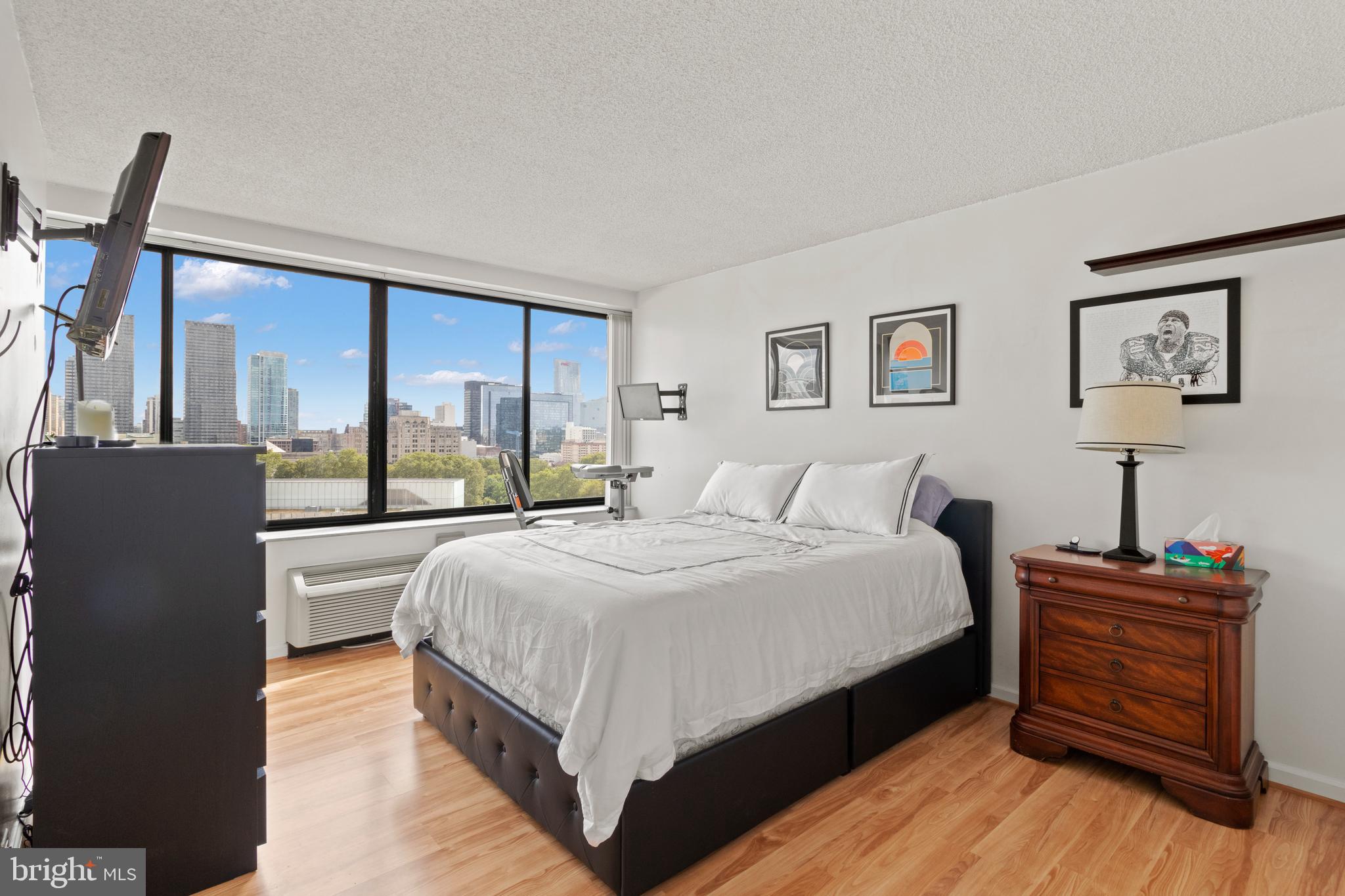 PHILADELPHIA - Residential Lease