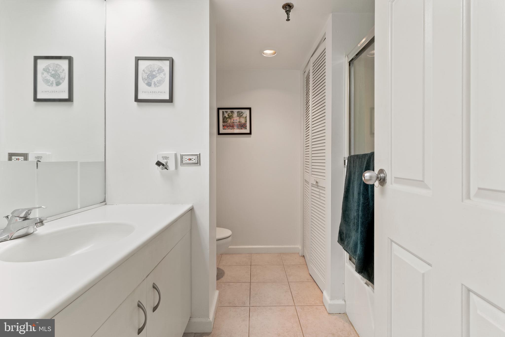 PHILADELPHIA - Residential Lease