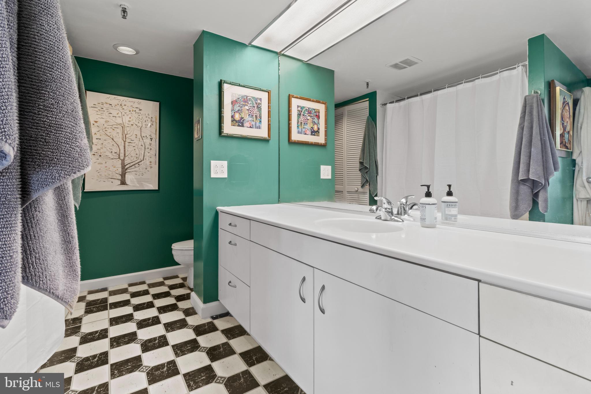 PHILADELPHIA - Residential Lease