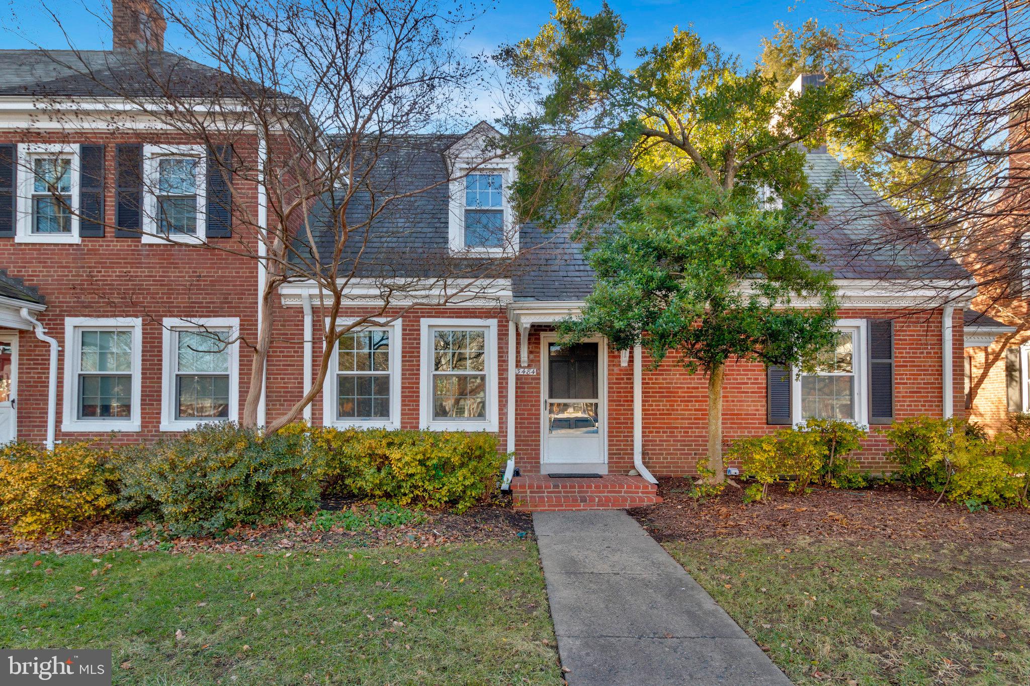 FAIRLINGTON ARBORS - Residential