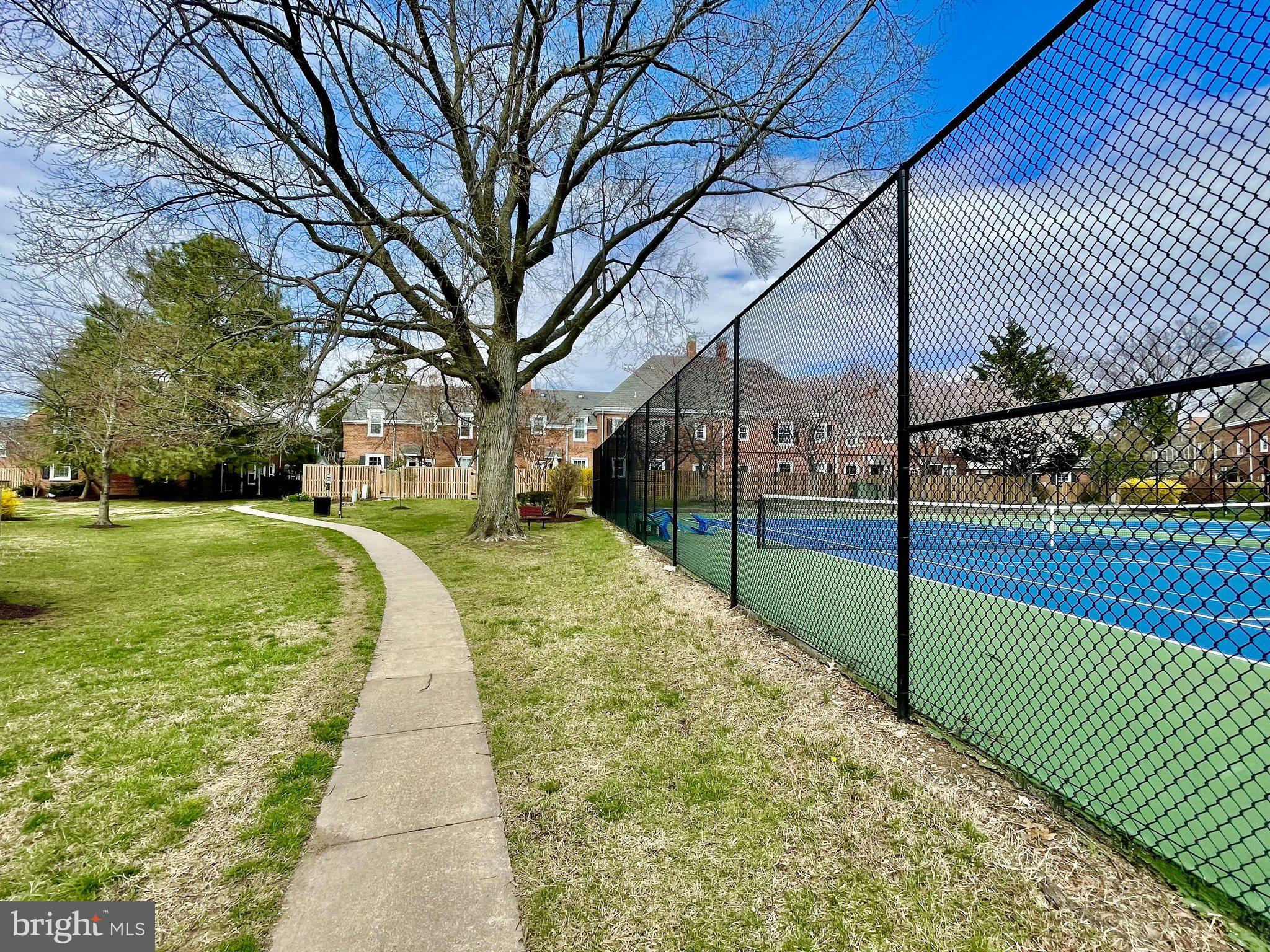 FAIRLINGTON ARBORS - Residential