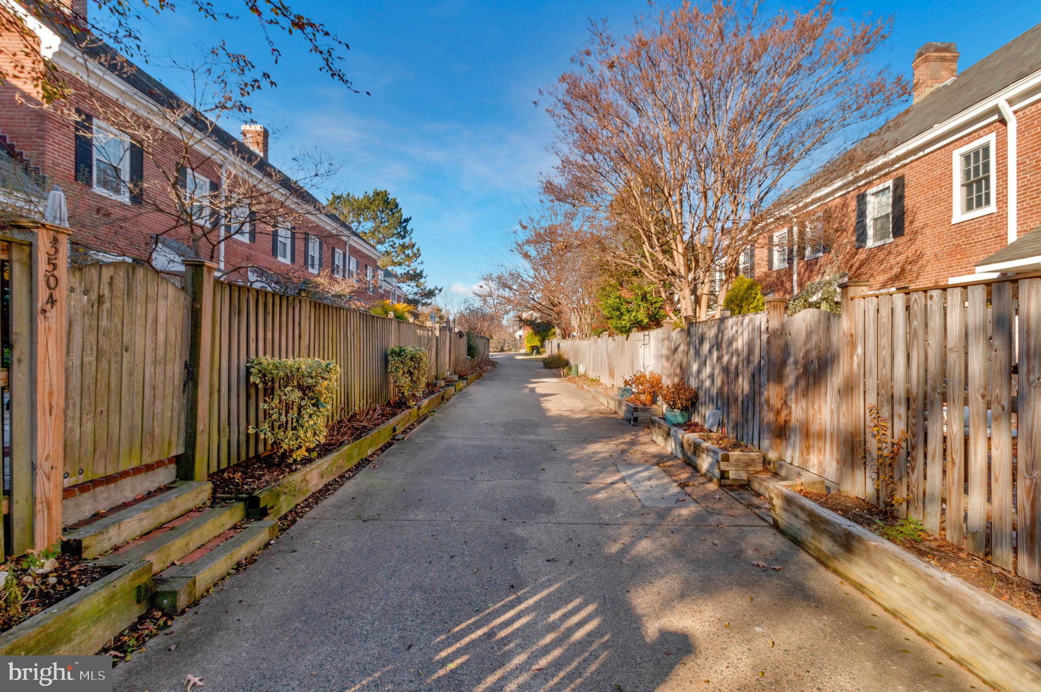FAIRLINGTON ARBORS - Residential