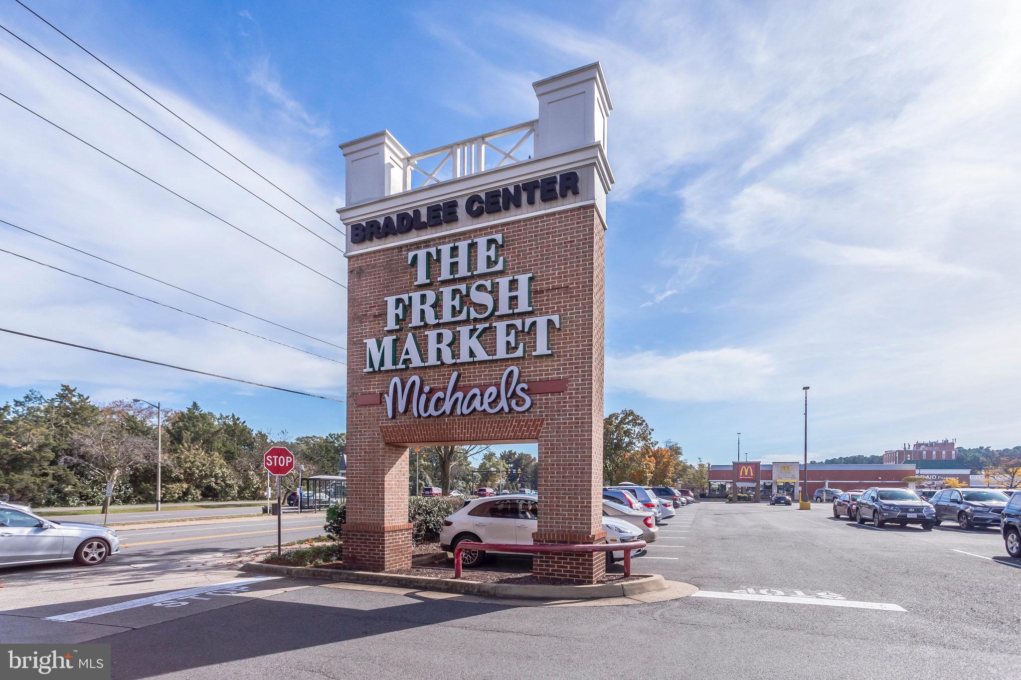 FAIRLINGTON ARBORS - Residential