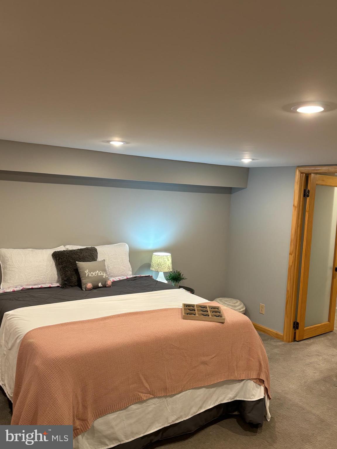 FAIRLINGTON ARBORS - Residential