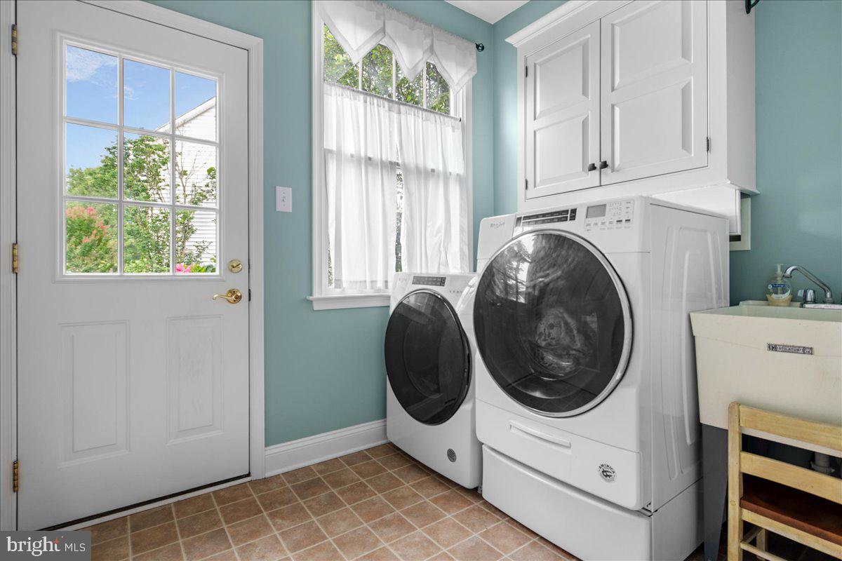 CEDAR CREST FARMS - Residential