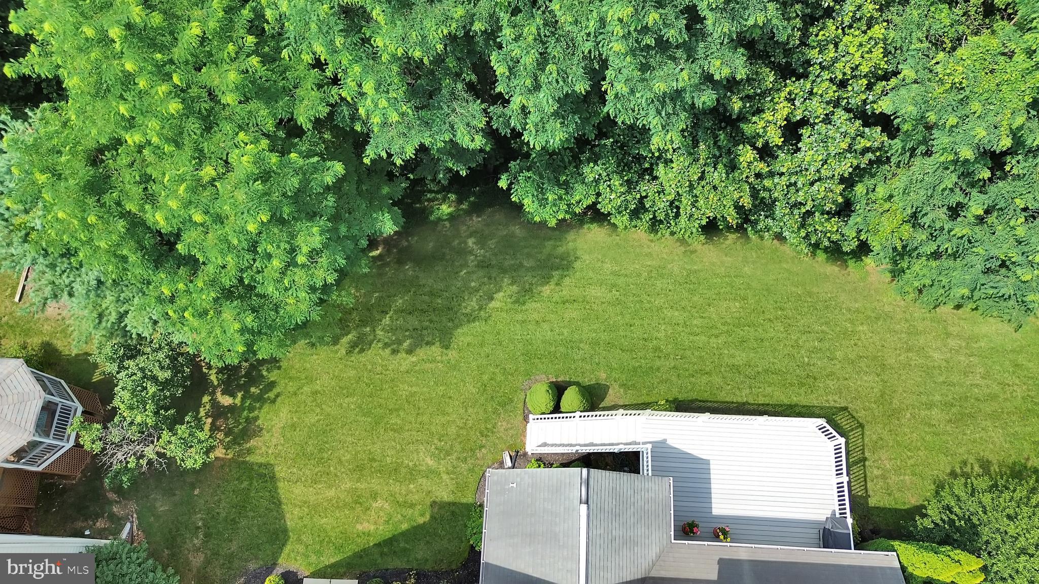 3904 SWEET BRIAR LANE