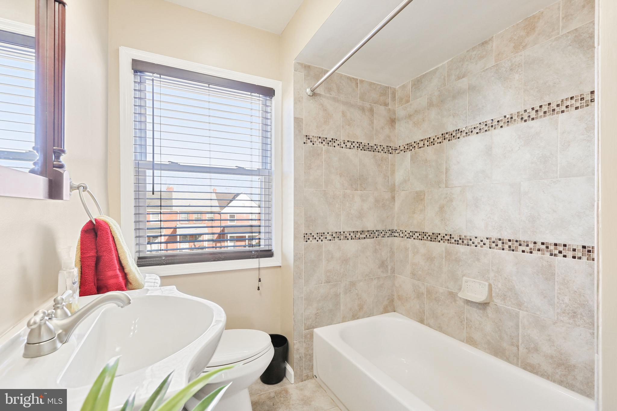 NORTHWOOD - Residential