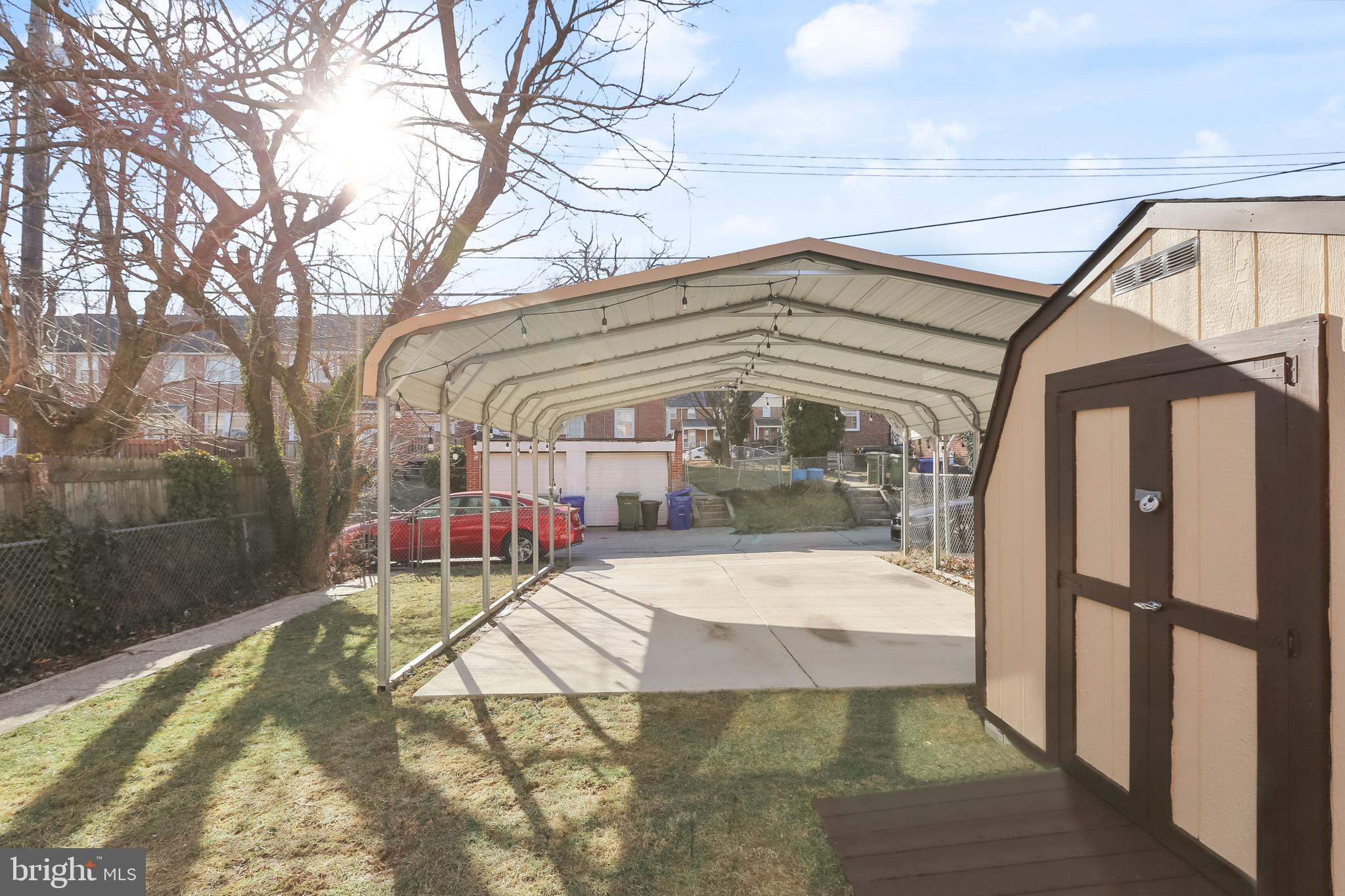 NORTHWOOD - Residential