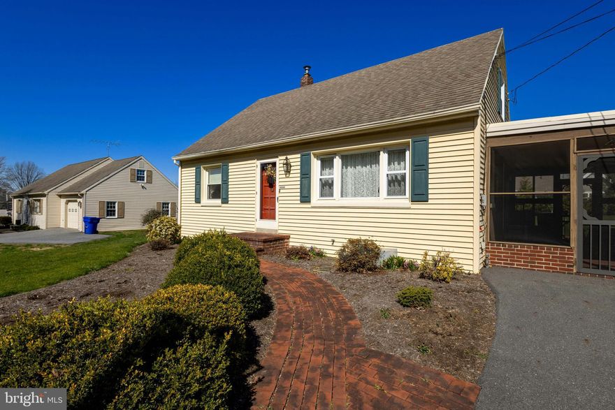 Upcoming Auction April 23rd @ 5:30pm.
Real Estate Auction to be held 4/23/24 at 5:30 pm.  Charming Cape Cod style home in Lampeter Strasburg SD.  First floor offers 2 bedrooms and a full bathroom, in addition to a bright sunny living room, spacious kitchen and fabulous screened in porch.  The second level has another bedroom and full bathroom.