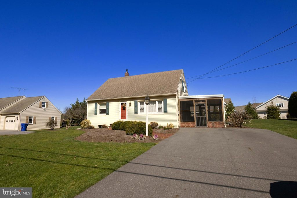 Photo of 117 Wynwood Drive, Willow Street, PA 17584 (MLS # PALA2048752)