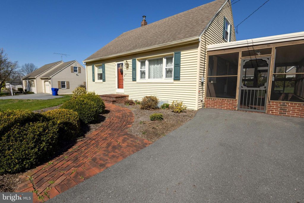 Photo of 117 Wynwood Drive, Willow Street, PA 17584 (MLS # PALA2048752)