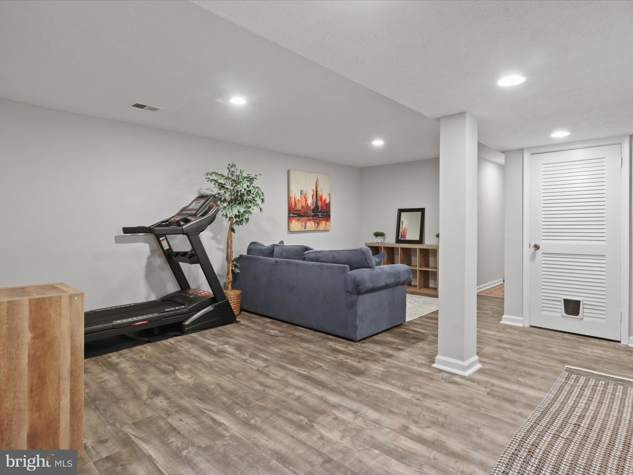 GEORGETOWN WOODS - Residential