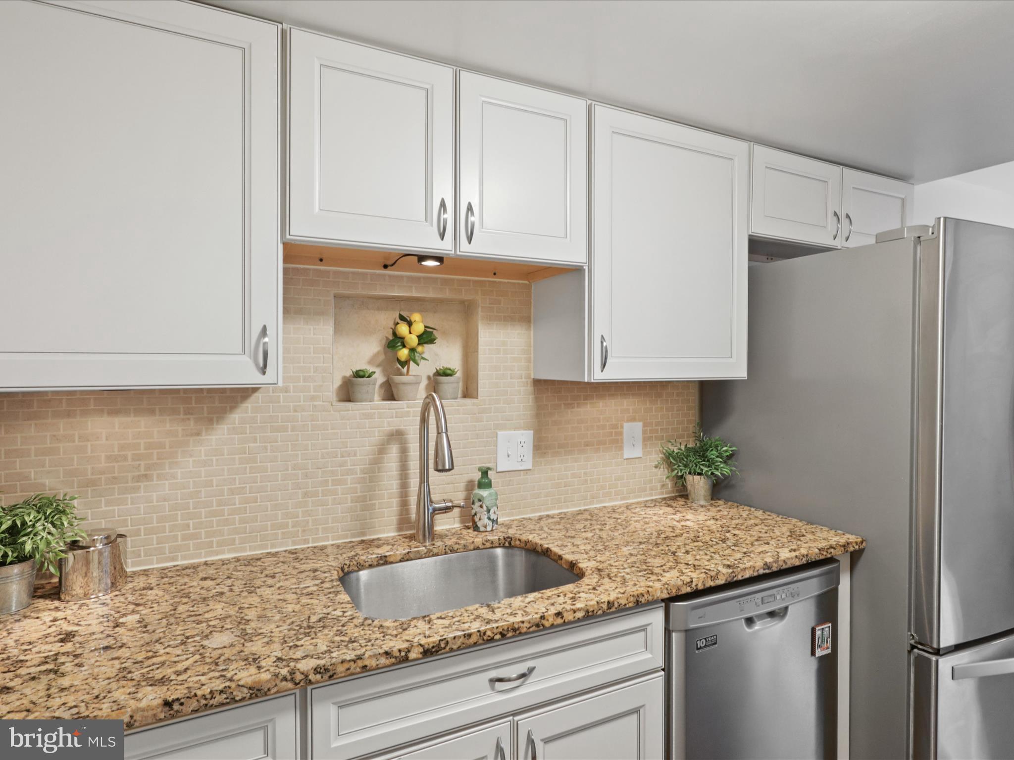 GEORGETOWN WOODS - Residential