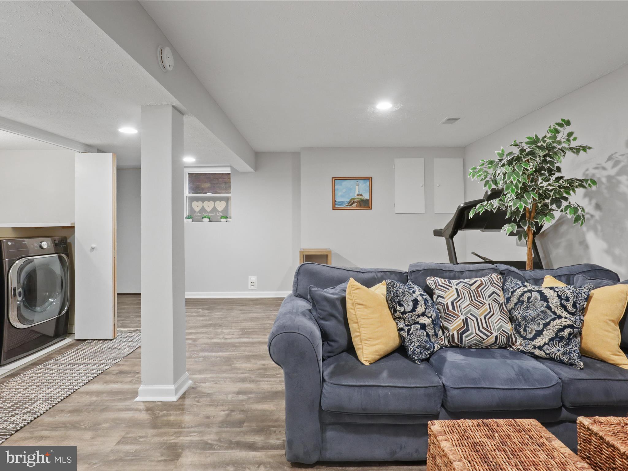 GEORGETOWN WOODS - Residential