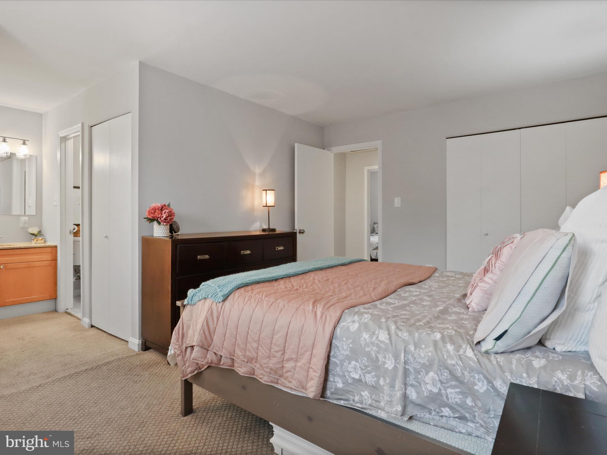 GEORGETOWN WOODS - Residential